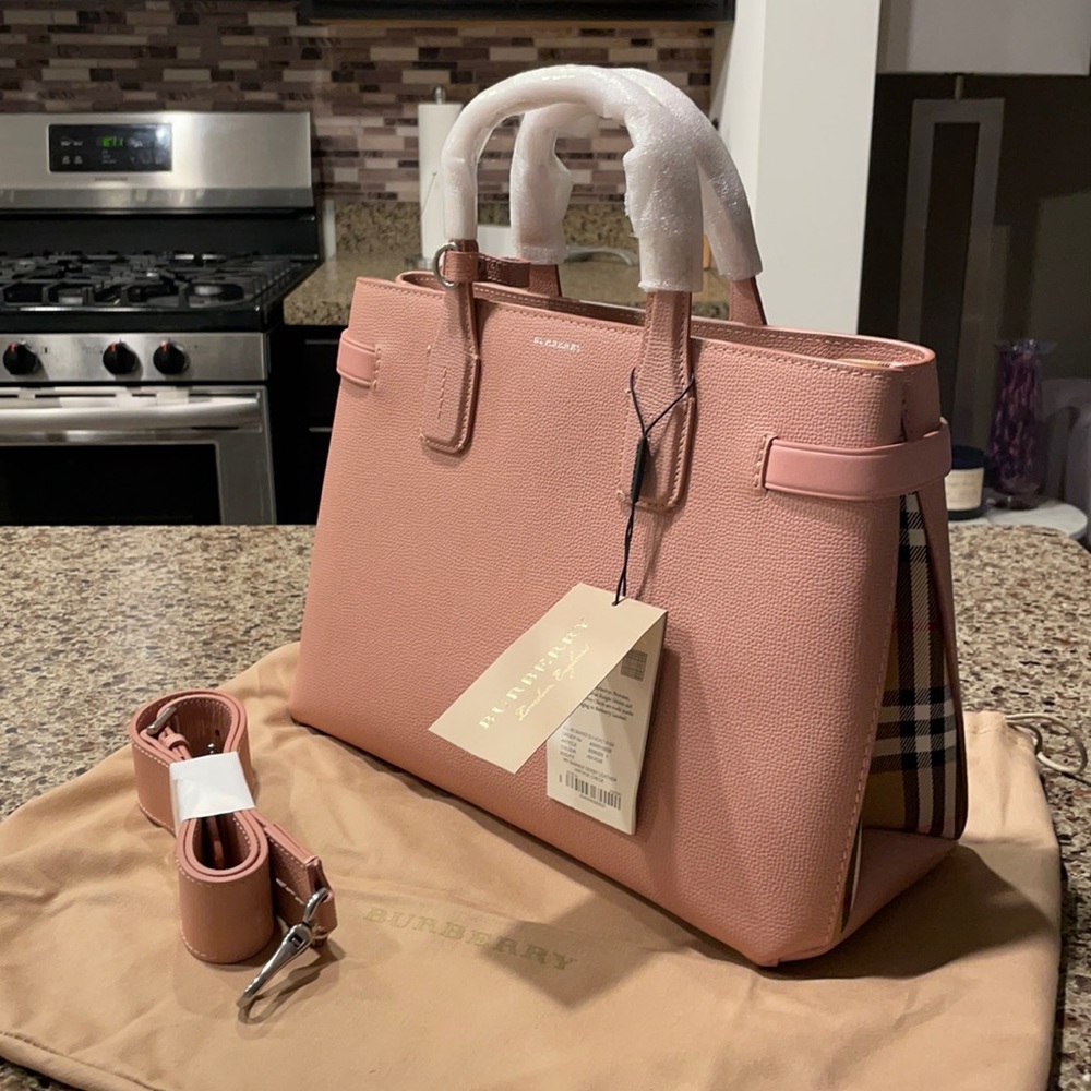 NWT Burberry Med Banner
